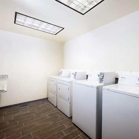 Hampton Inn Virginia Beach Oceanfront North Экстерьер фото