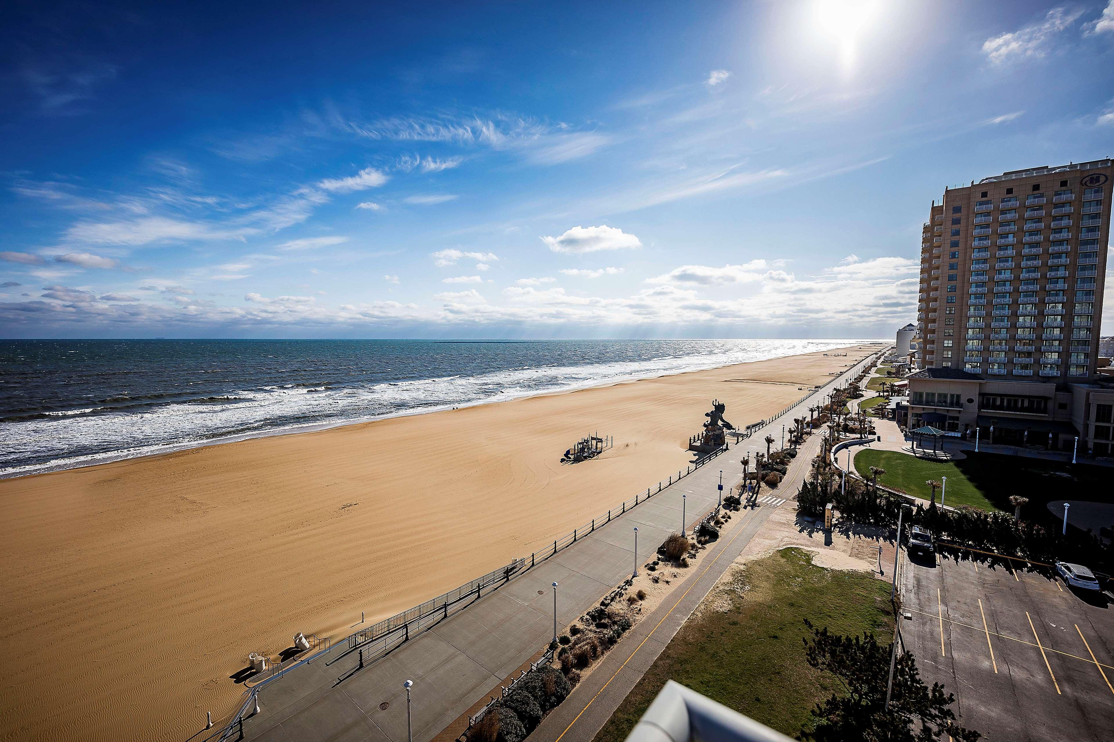 Hampton Inn Virginia Beach Oceanfront North Экстерьер фото