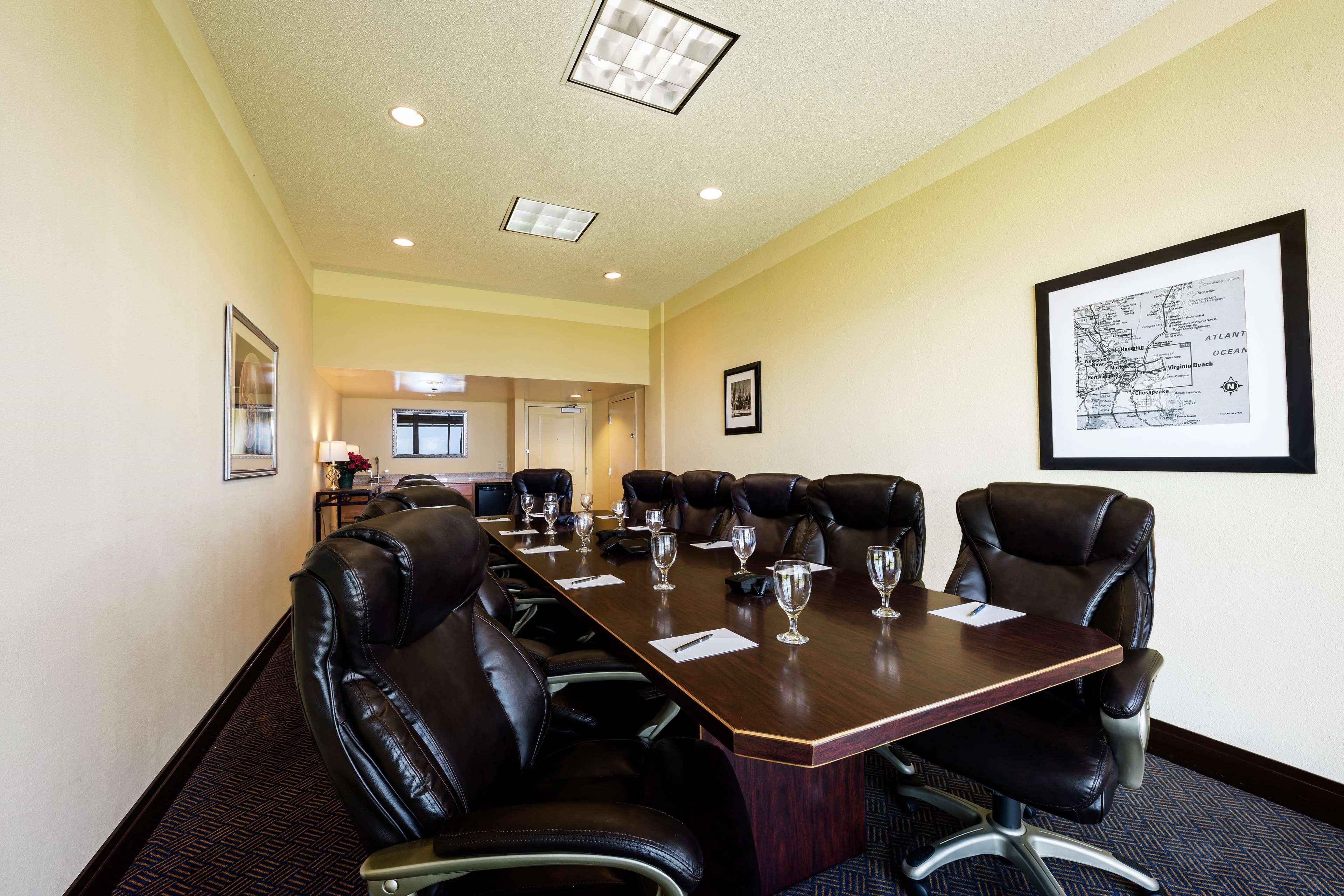 Hampton Inn Virginia Beach Oceanfront North Экстерьер фото