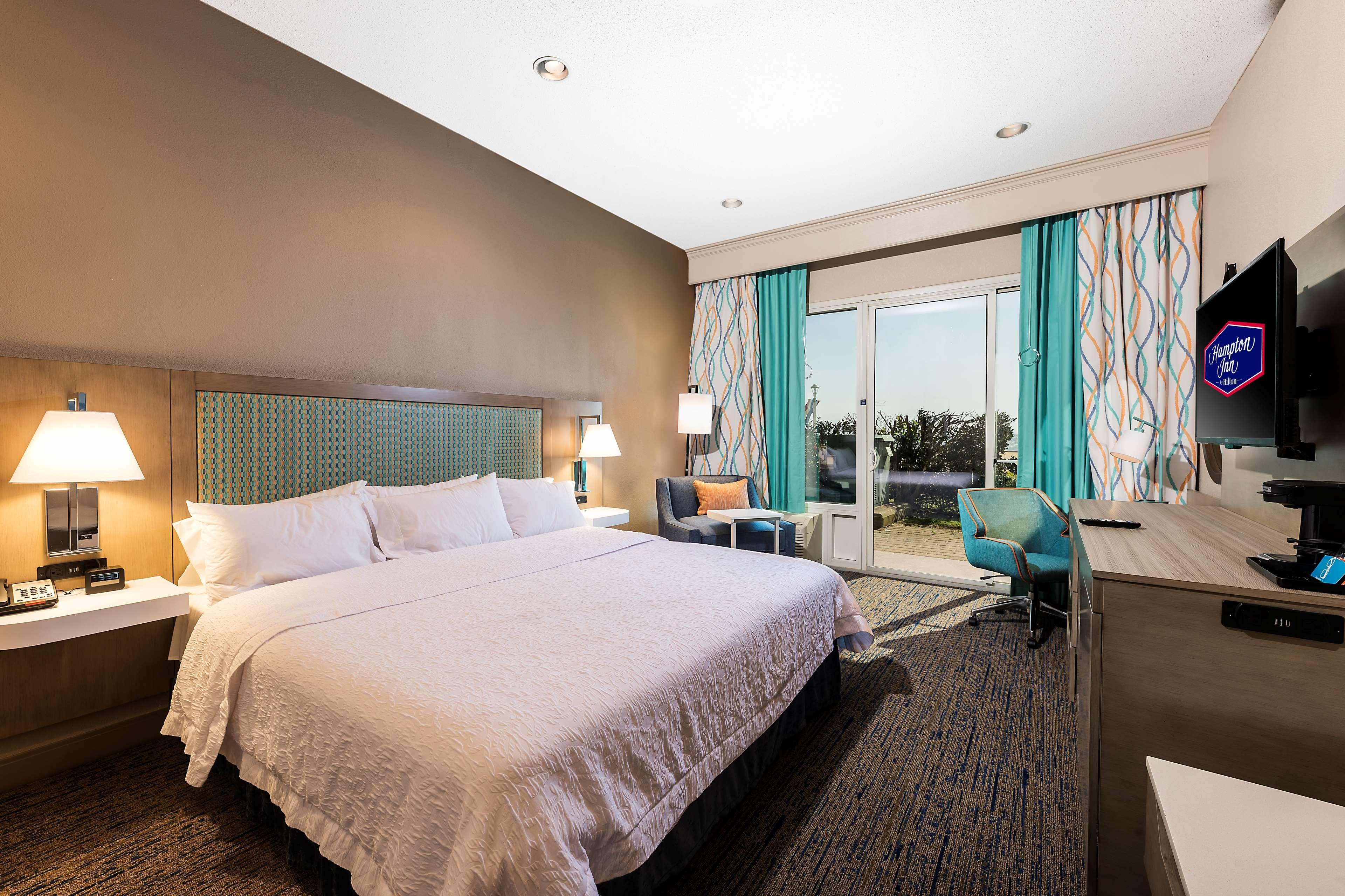 Hampton Inn Virginia Beach Oceanfront North Экстерьер фото