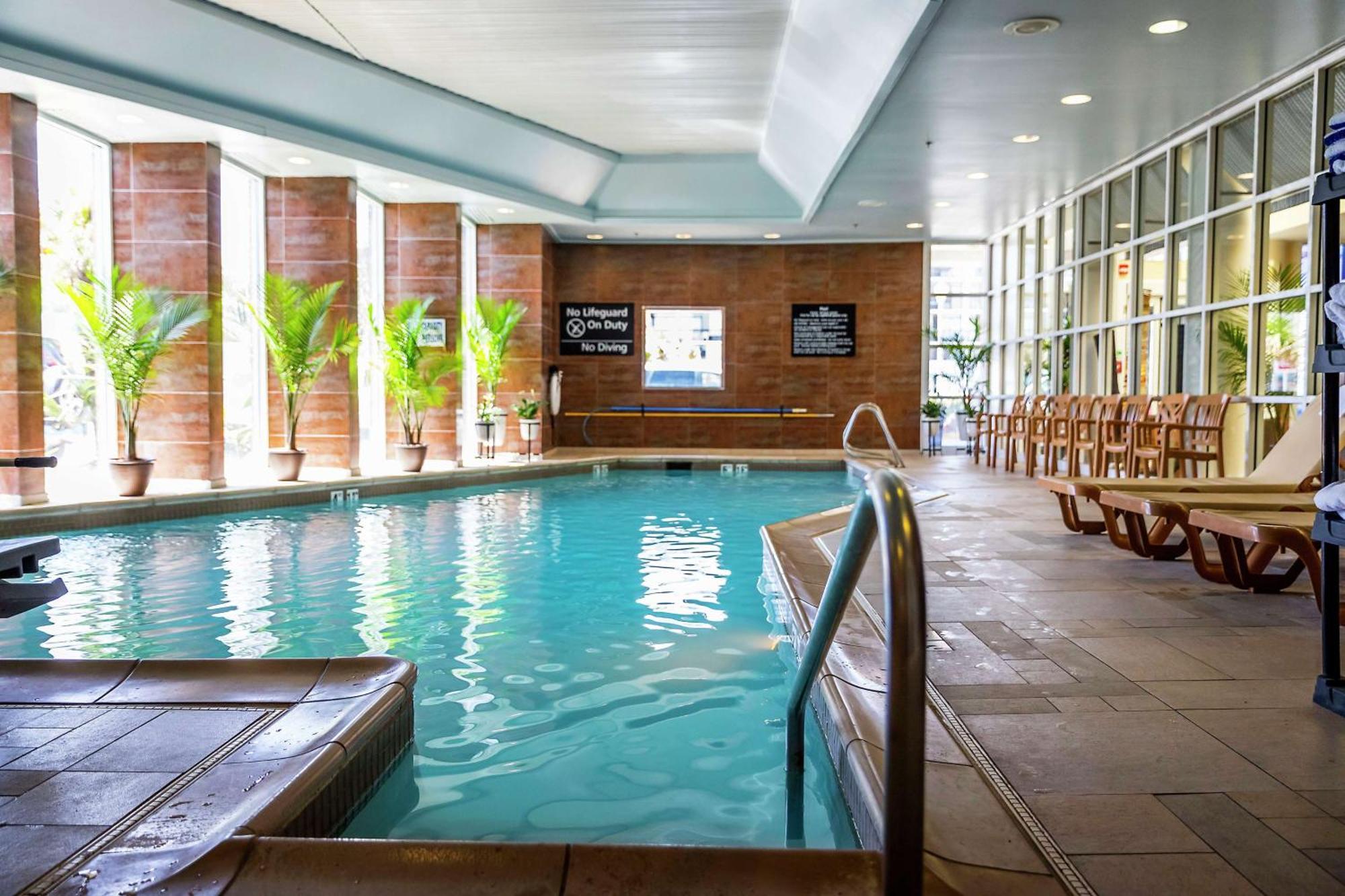 Hampton Inn Virginia Beach Oceanfront North Экстерьер фото